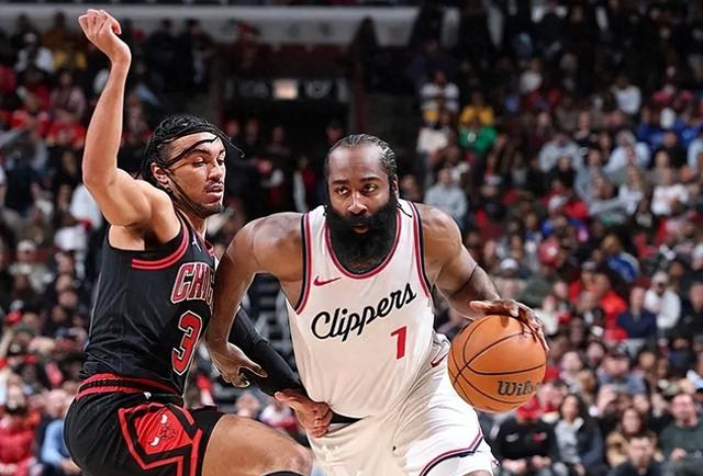 九游下载安装官网-关于哈登在切尔西比赛中险胜，战术调整引发热议！的信息